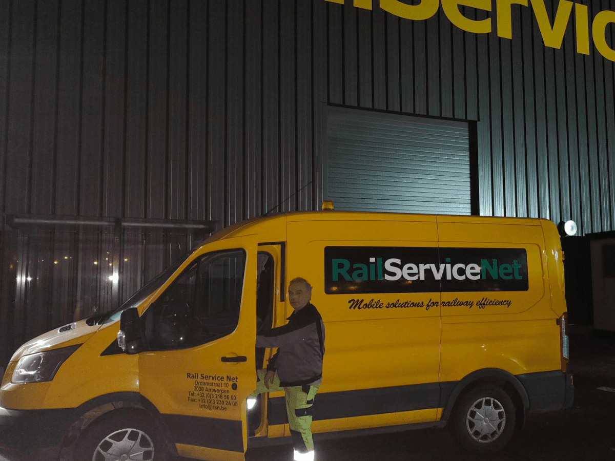 F_RSN_Rahmi naar huis_1200x1200 F_RSN_Rahmi naar huis_1200x1200